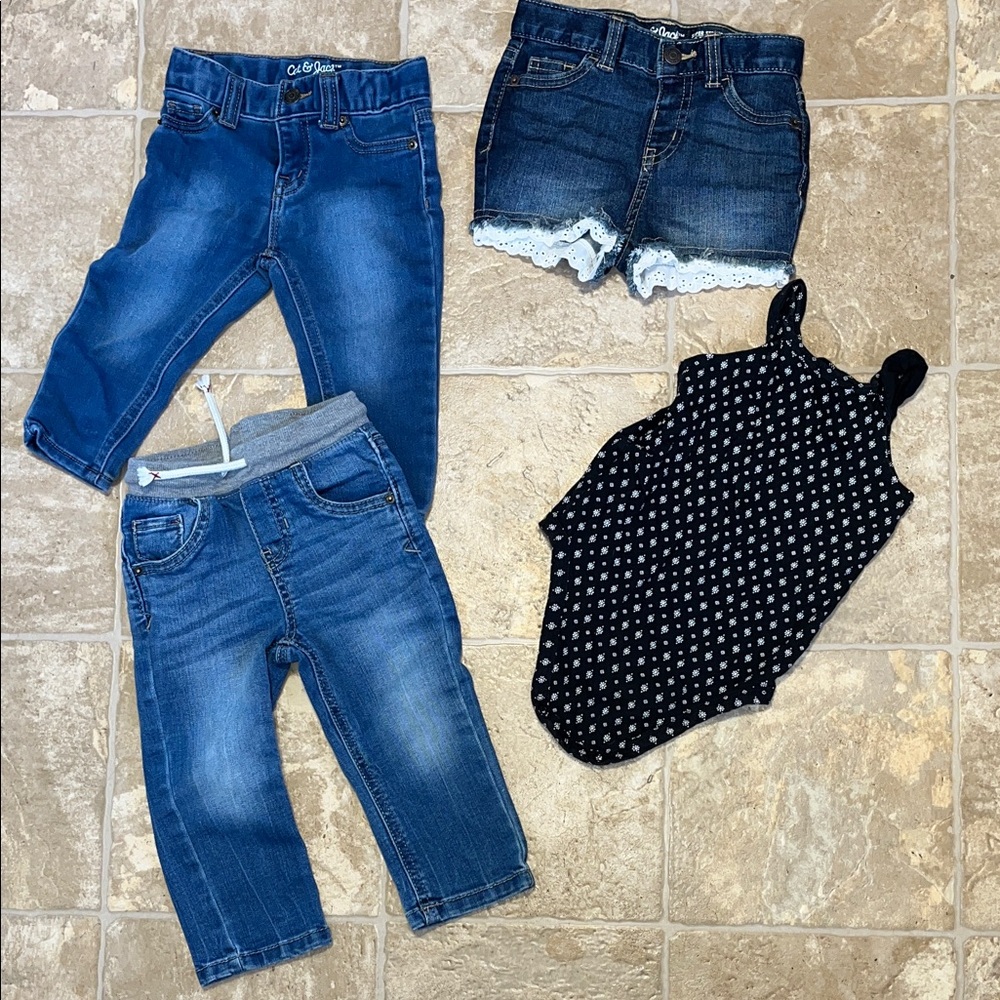 Infant lot of bottoms